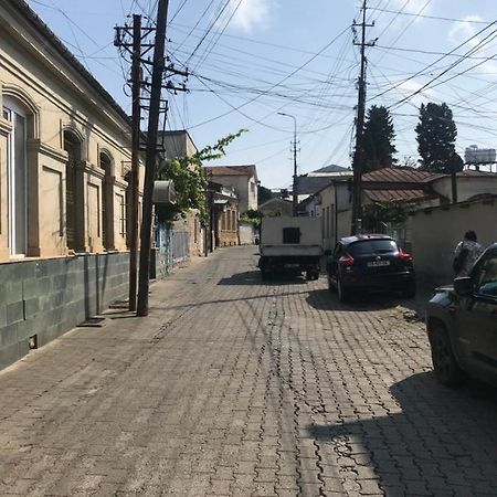 Центр Города Спокойная Улица Kutaisi Esterno foto